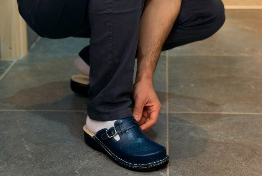 Klompe za kičmu: kako anatomske klompe poboljšavaju zdravlje leđa i nogu