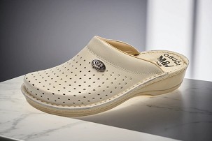 M-502 bež klompa 41