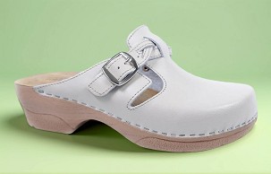 D-1075 bež klompa 40