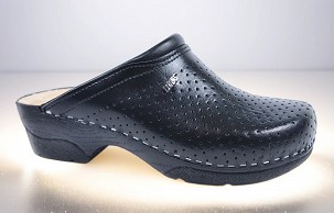 D-1073 crna klompa 38